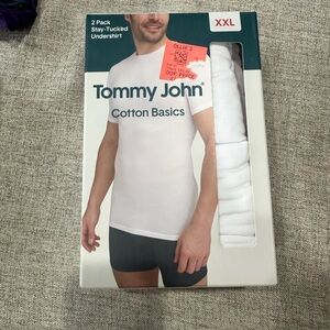 Tommy John Men's White Cotton Undershirt 2-Pack